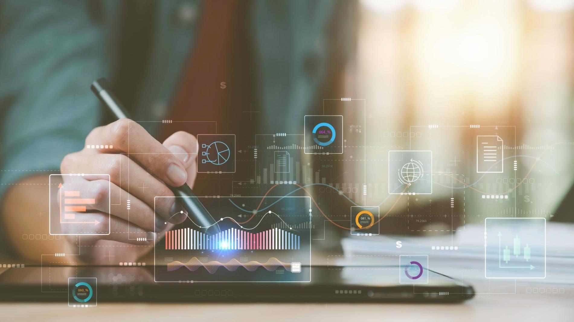 Participantes trabajando en estrategias de construcción de enlaces durante taller práctico